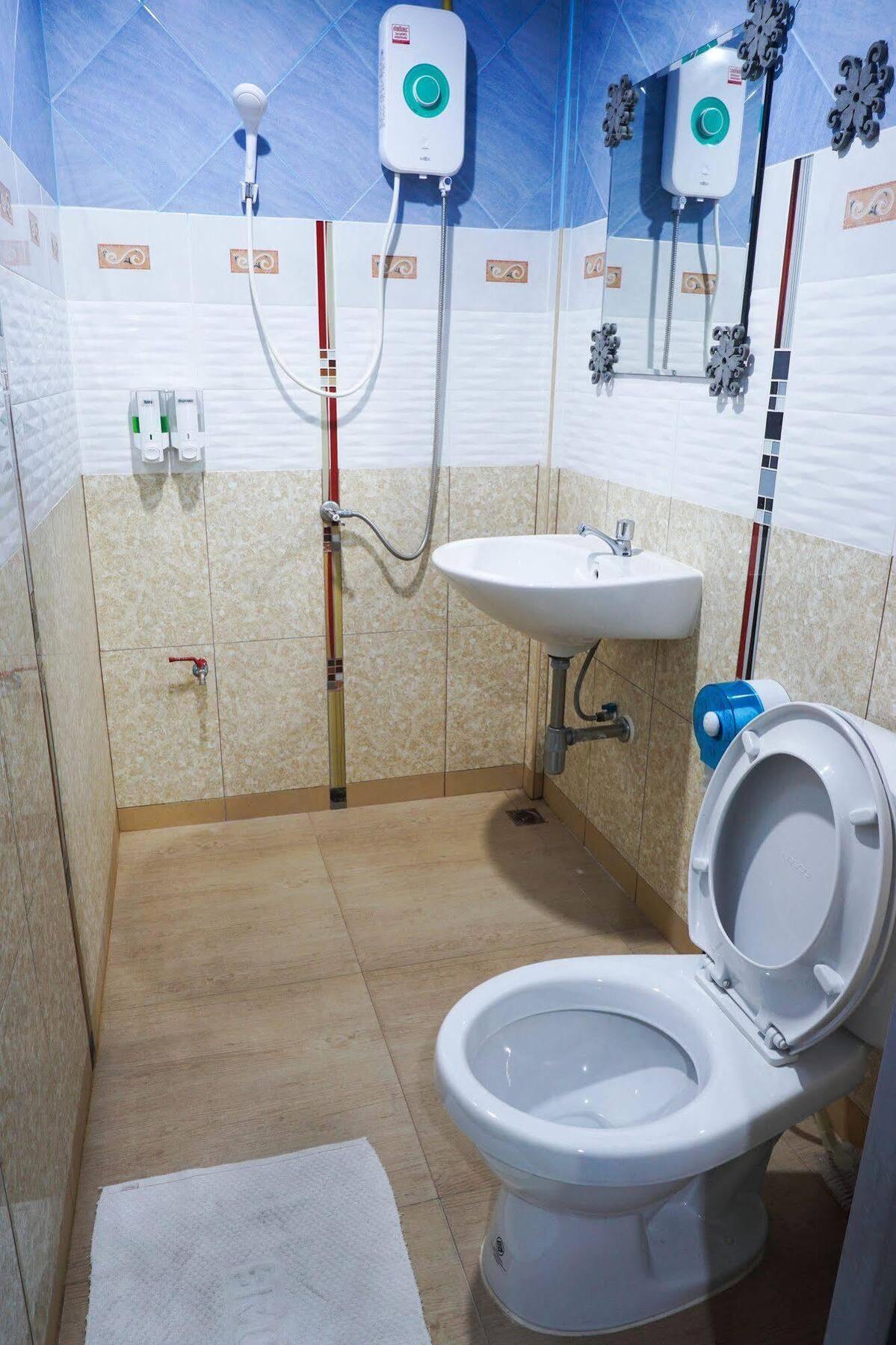 Hostel Zleep63 *