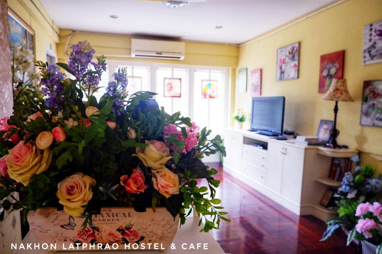 Nakhon Latphrao Hostel