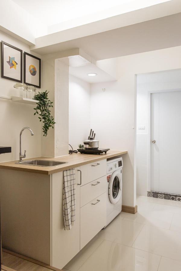 Apartemen B2 Large + Comfort Full Kitchen Near Mrt Bangson Bangkok