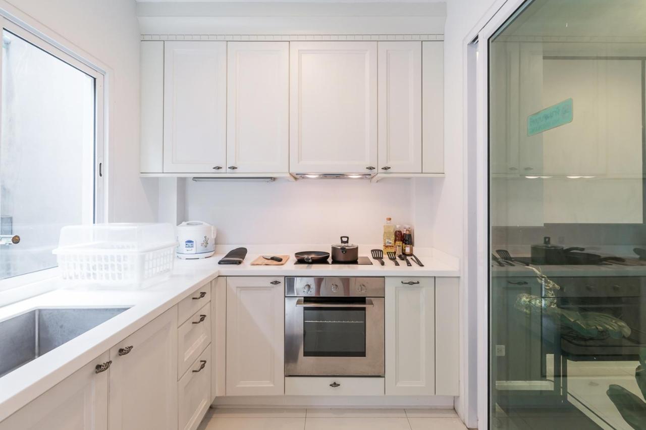 Pousada Miq Asoke808 - Asoke Bts - Garden Pool - 16 Pax Banguecoque