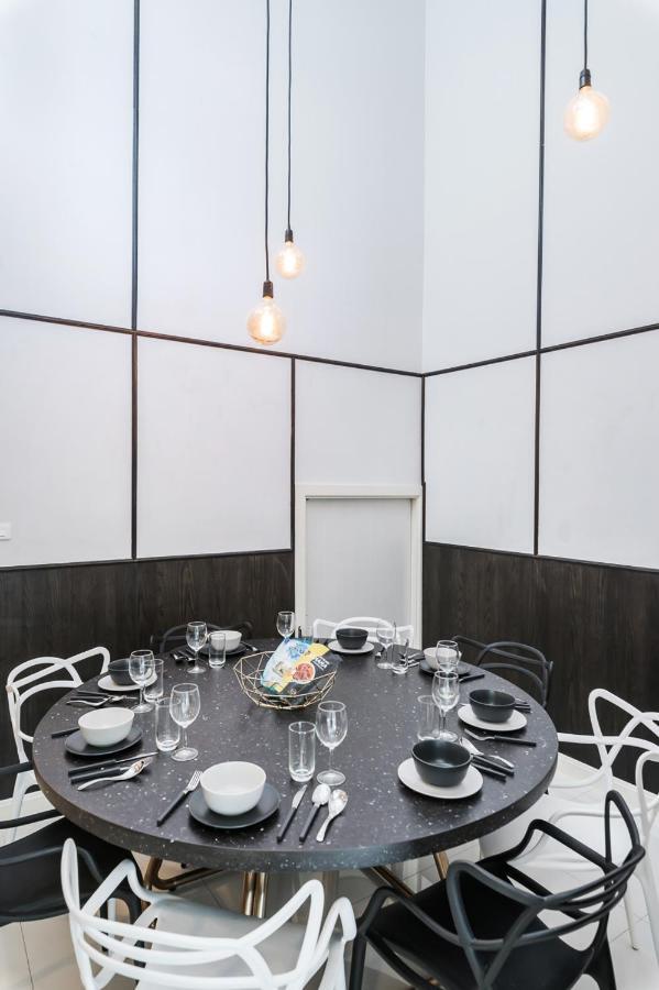 Pousada Miq Asoke808 - Asoke Bts - Garden Pool - 16 Pax *