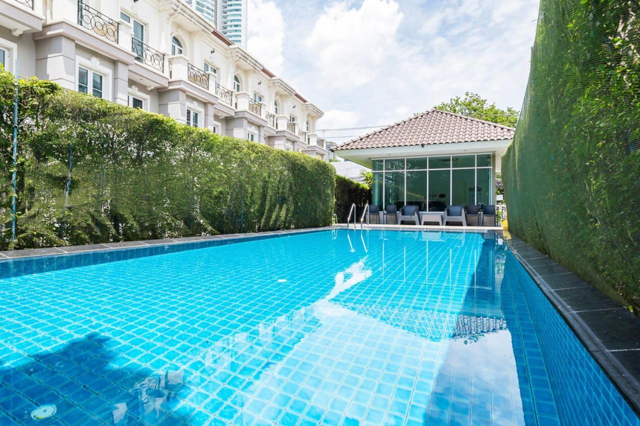 Pousada Miq Asoke808 - Asoke Bts - Garden Pool - 16 Pax Banguecoque