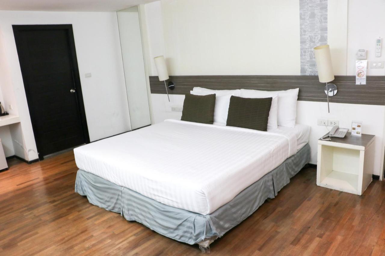 The Mini R Ratchada Inn