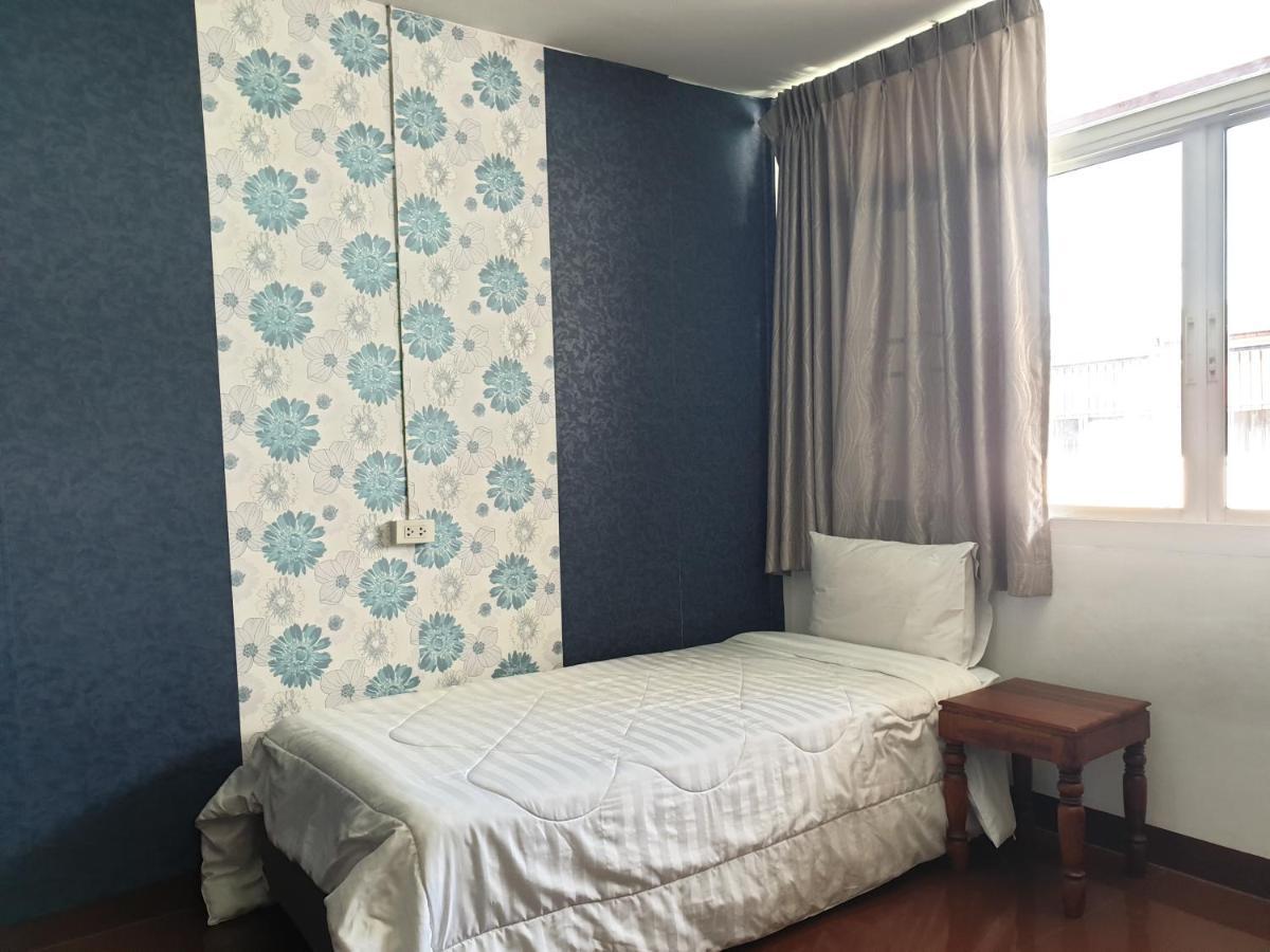 Wisma tamu For 2*
