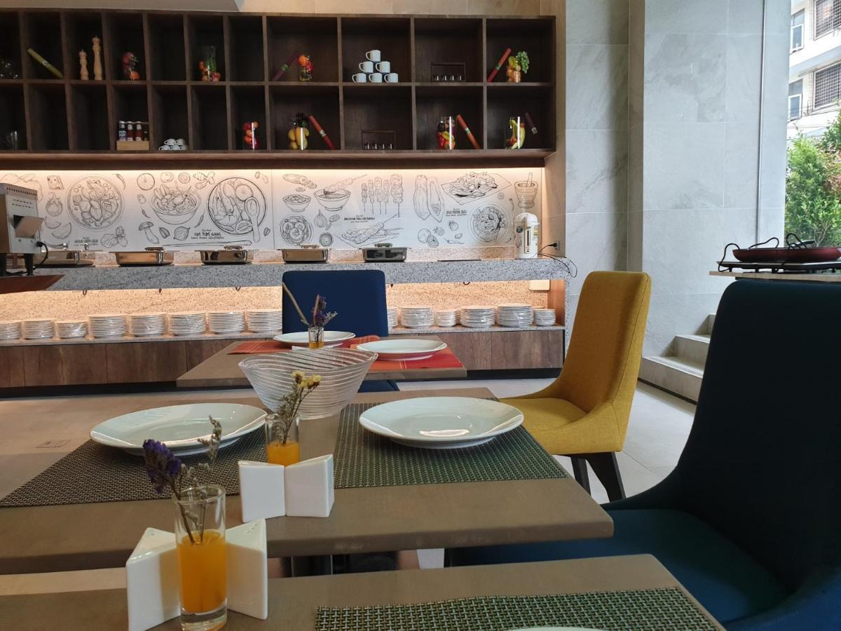 Aspira One Sutthisan 4* Bangkok
