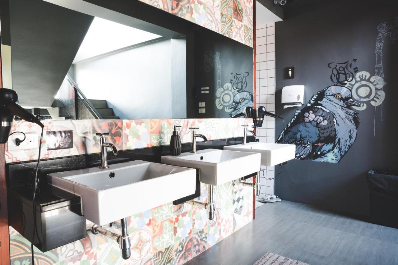 Issara By D Hostel Bangkok