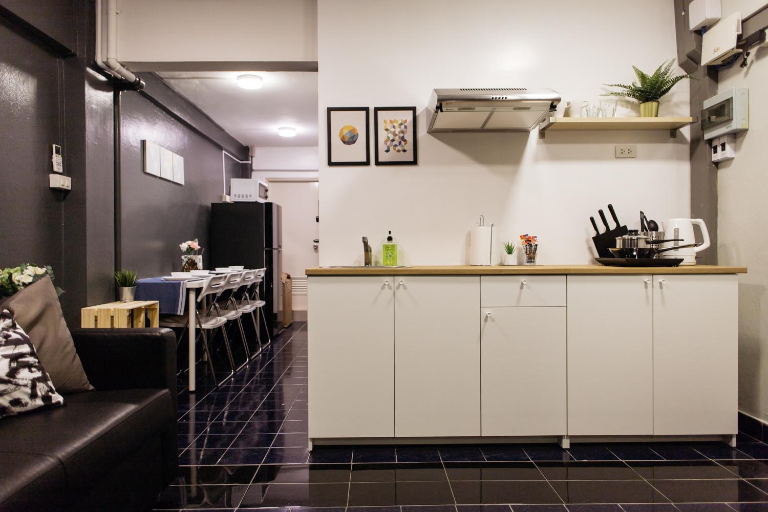 T2 2 Bedrooms 6 Guests Full Kitchen 1 Min To Bts Bangkok