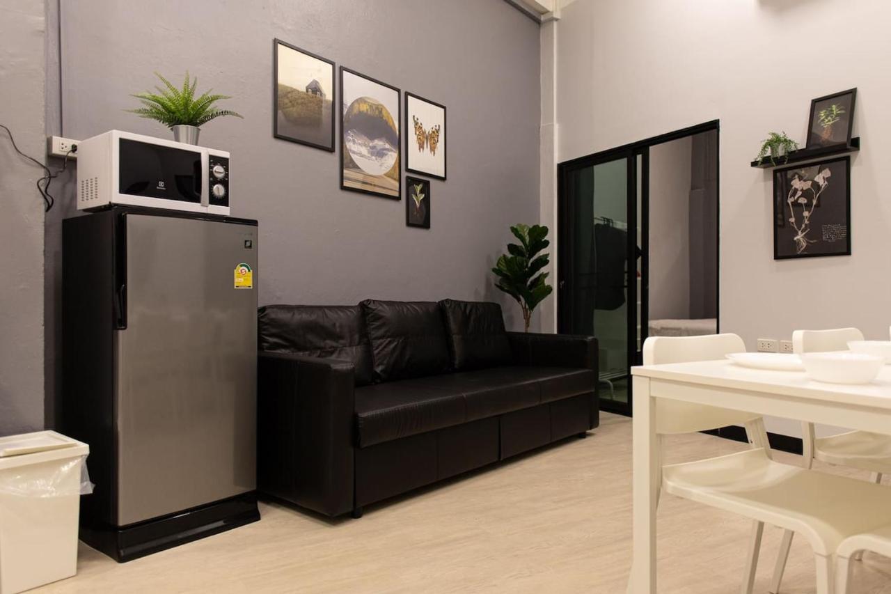 U1 Large 2 Bed Bts Udomsuk Apartment Bangkok