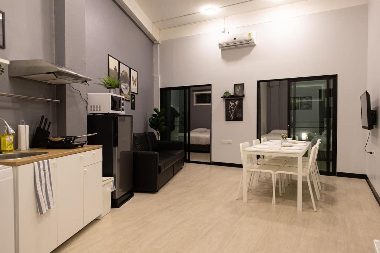 U1 Large 2 Bed Bts Udomsuk Apartment Bangkok