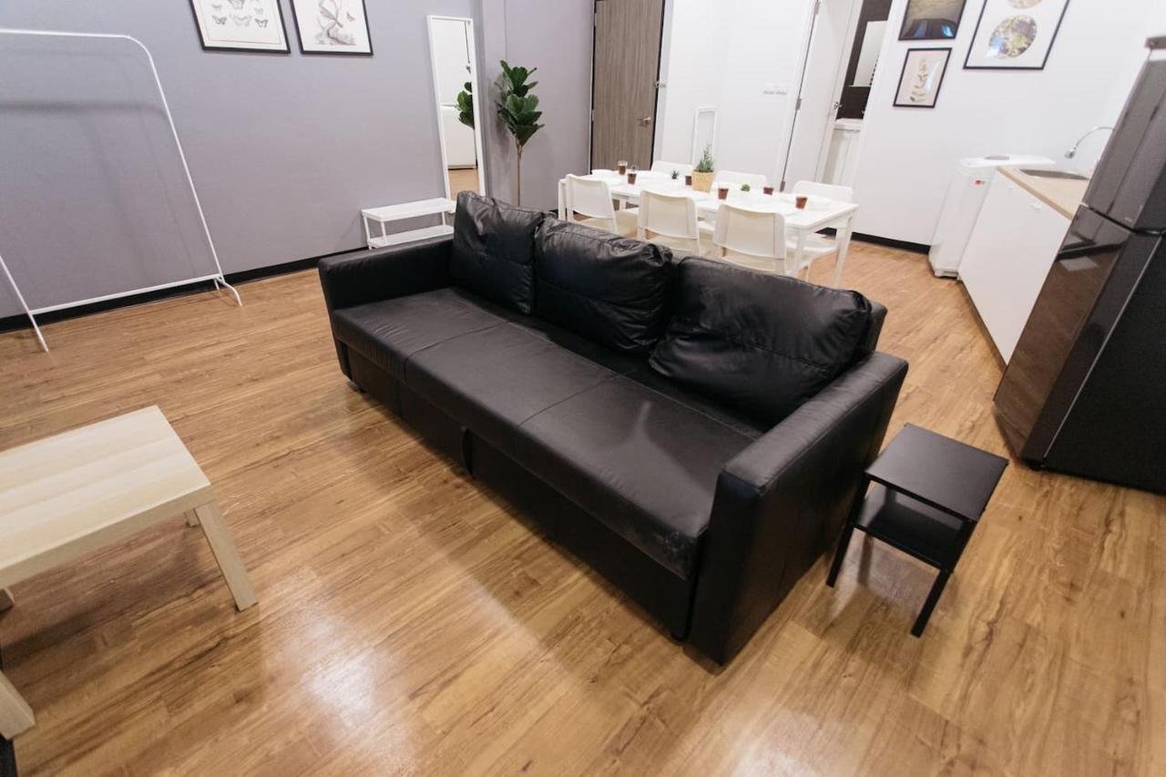 U4 Large 2 Bed Full Kitchen 200m To Bts