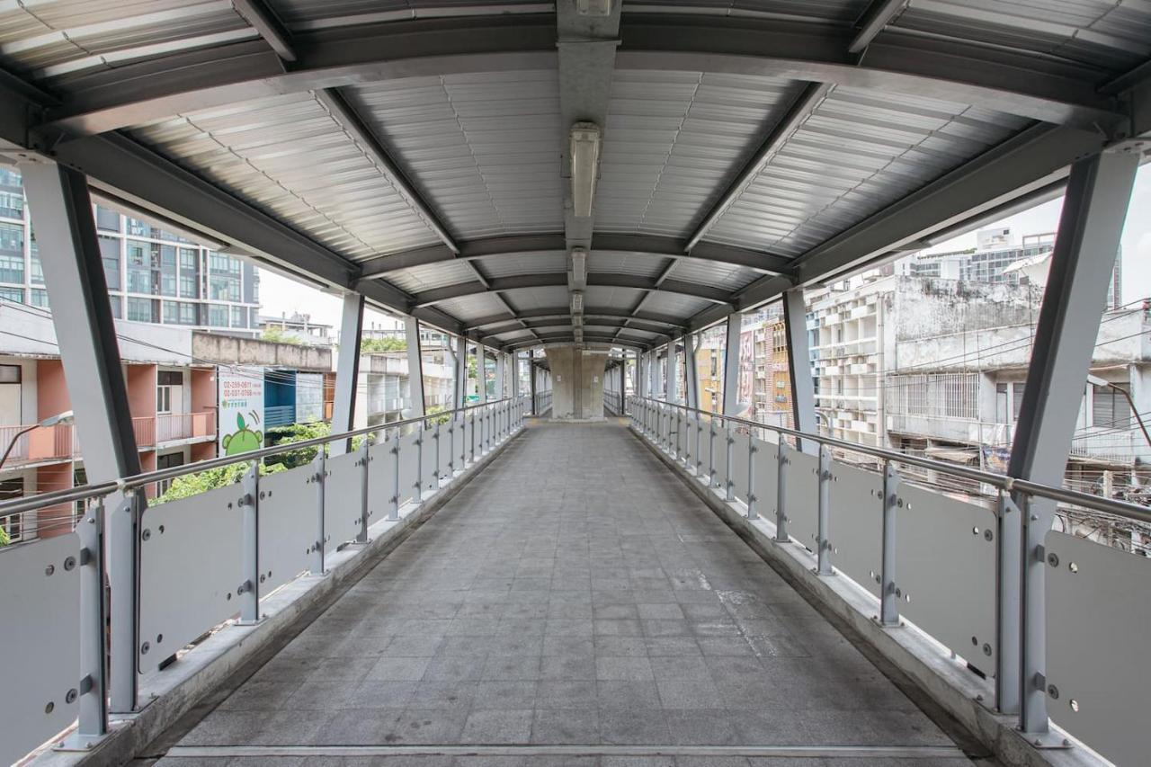 U4 Large 2 Bed Full Kitchen 200m To Bts *
