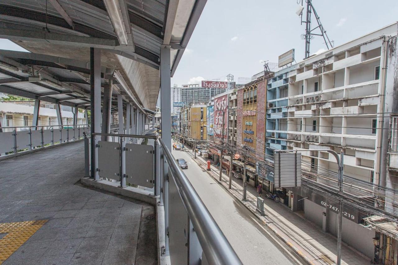 U4 Large 2 Bed Full Kitchen 200m To Bts Apartment Bangkok