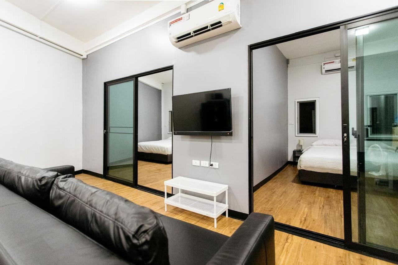 U4 Large 2 Bed Full Kitchen 200m To Bts