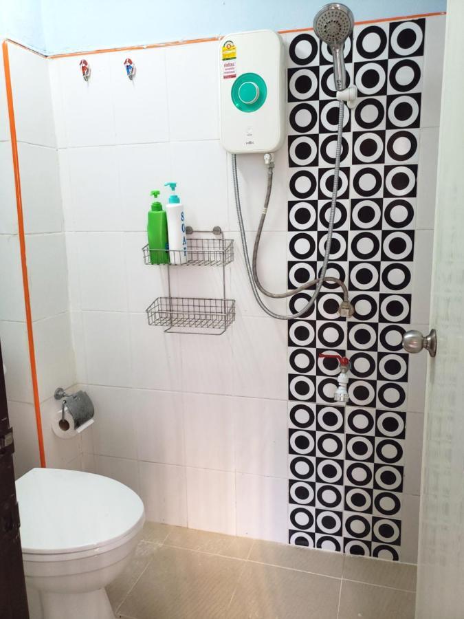 Privatunterkunft B Private Room@jj Market&bts Saphan Kwai+free Wifi