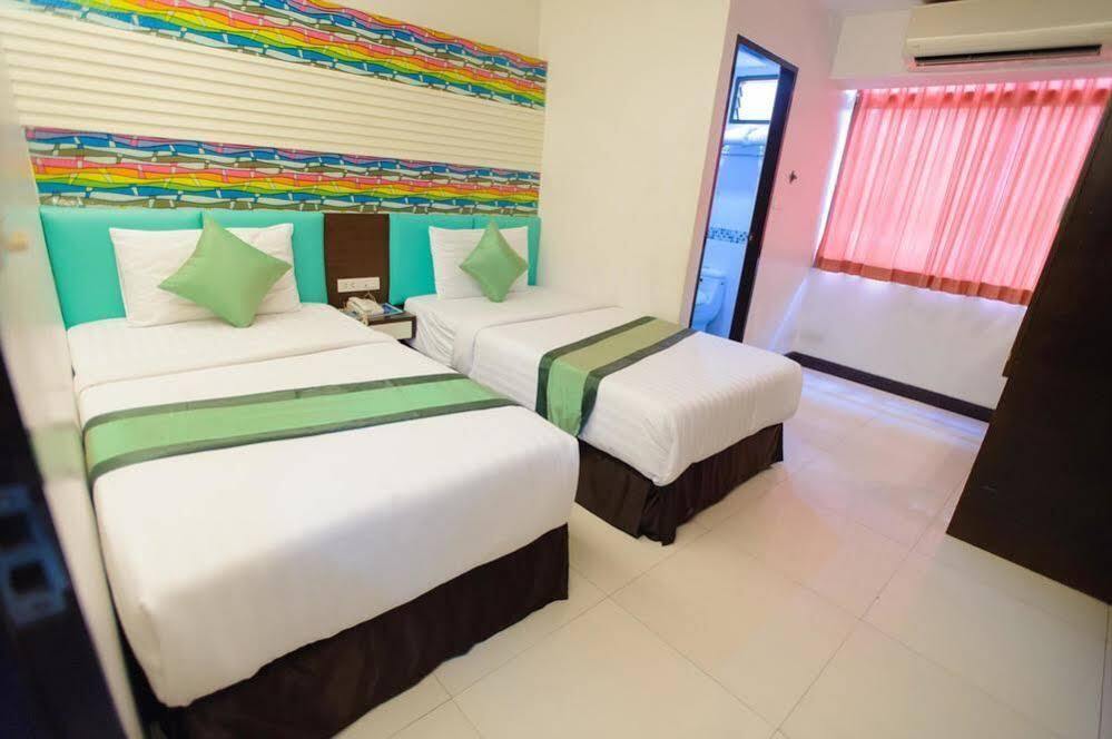 Cozi Hotel, Hotel
