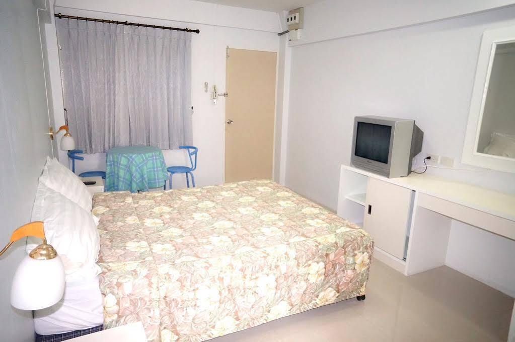 Baan Kaew Mansion Aparthotel