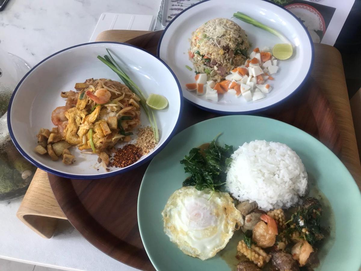Baan Mae Suvarnabhumi Airport Apartment Bangkok