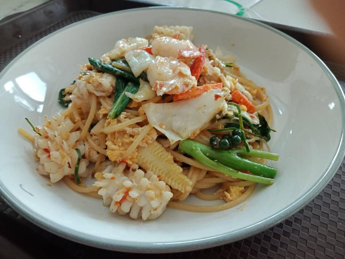 Baan Mae Suvarnabhumi Airport *