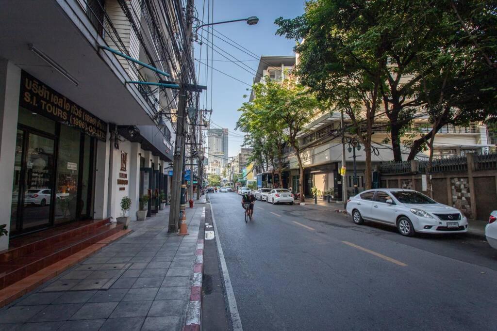 P3 Silom Large 2beds Full Kitchen Wifi 4-6pax Apartment Bangkok