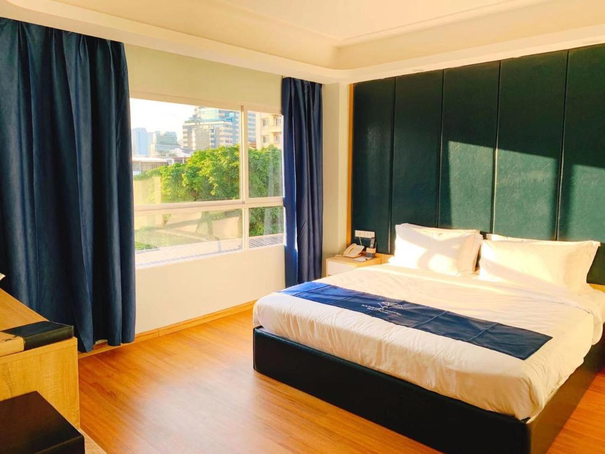 Sapphire Silom 5*