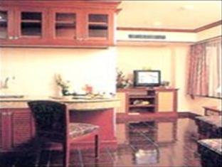 Grand Tower Sathorn Hotel