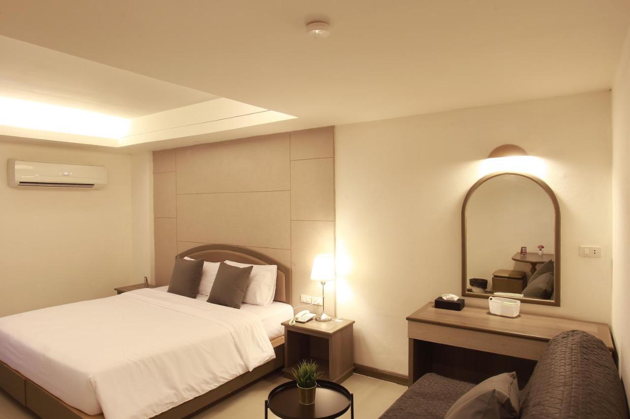 Hotel Lee Garden