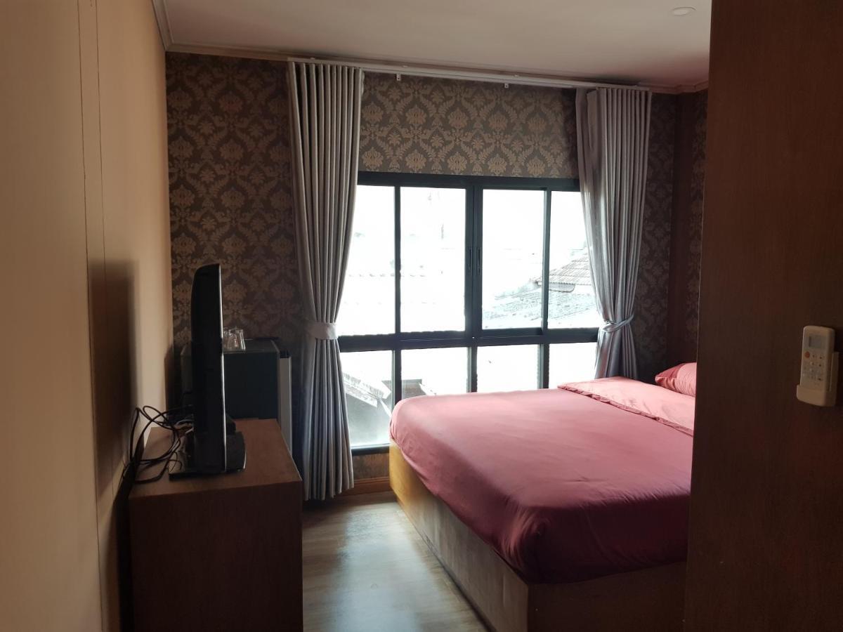 Hostel Tepbunthom