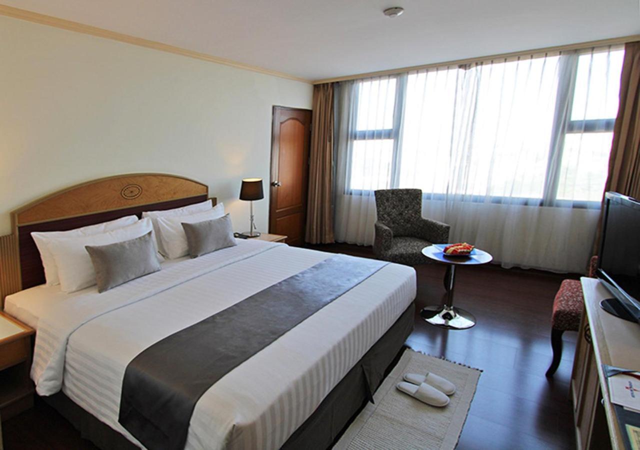 Hotel Grand Tower Rama 6