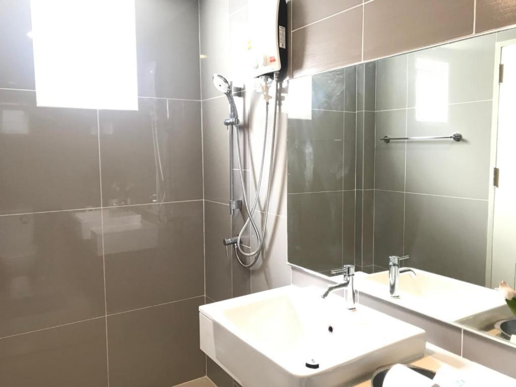Homestay Autta House