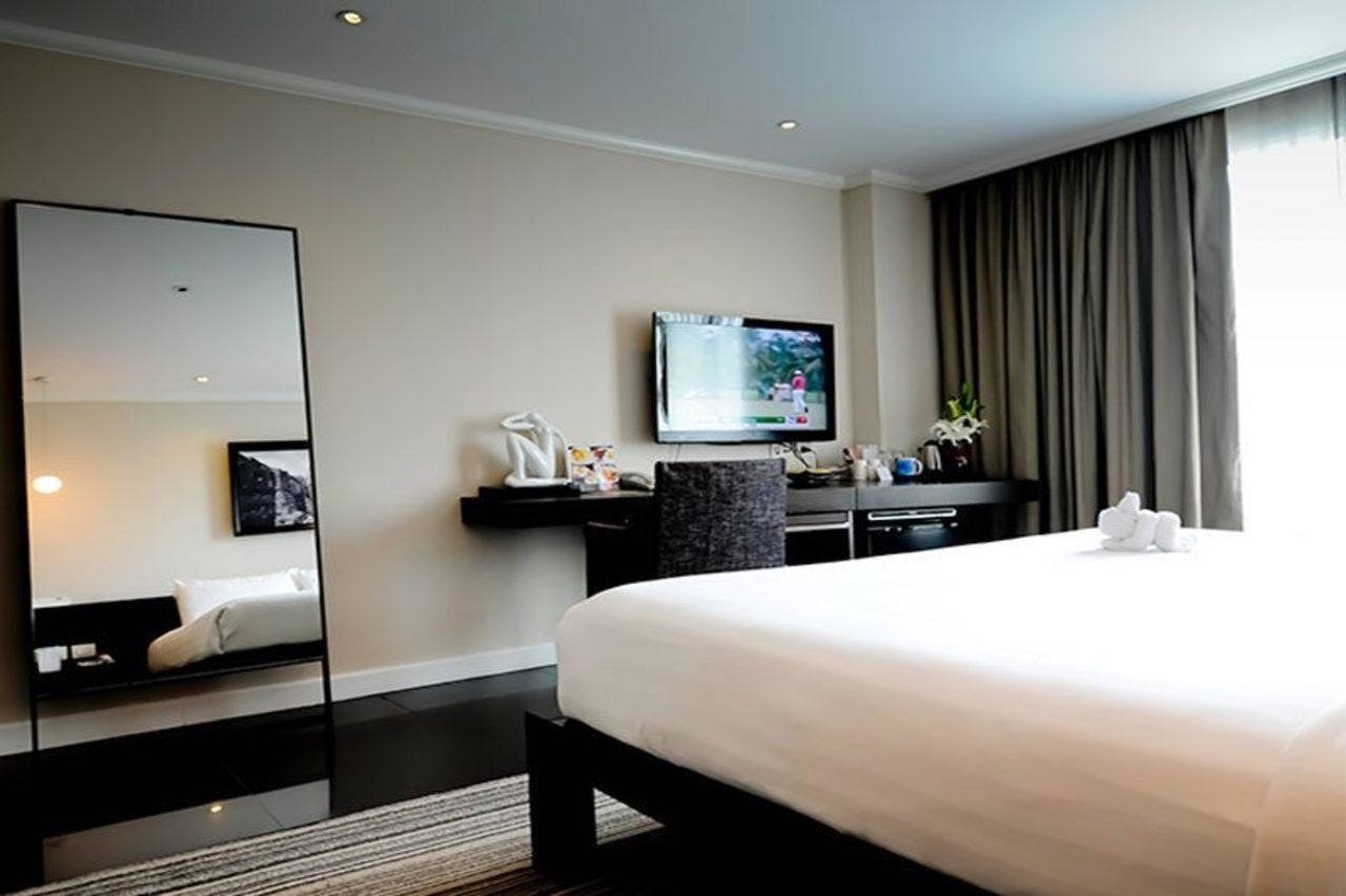 S15 Sukhumvit Hotel 4*