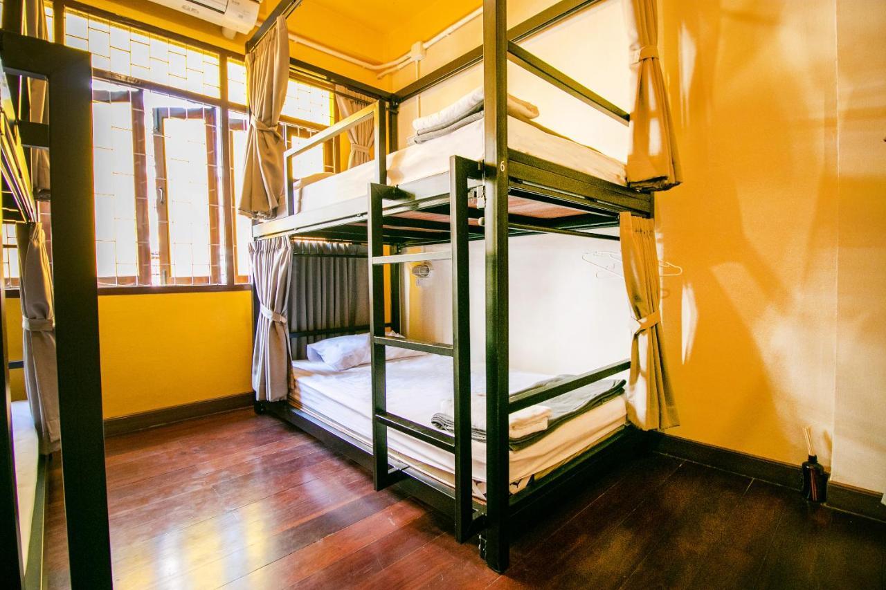 Oyo 518 Sleep Soundly (adults Only) *