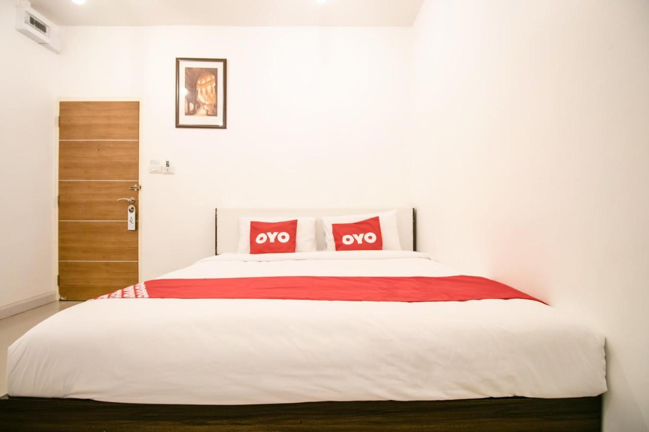 Hotel Oyo 568 Art Hua Lamphong Bangkok