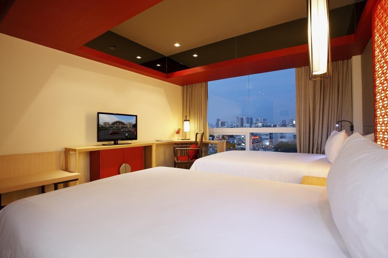 The Quarter Hualamphong By Uhg
