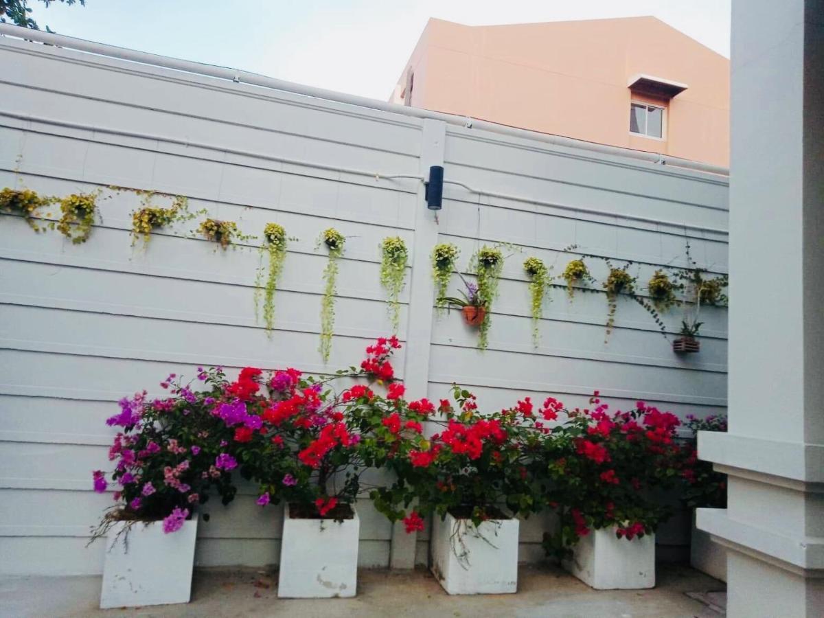 Teak Apartemen Bangkok