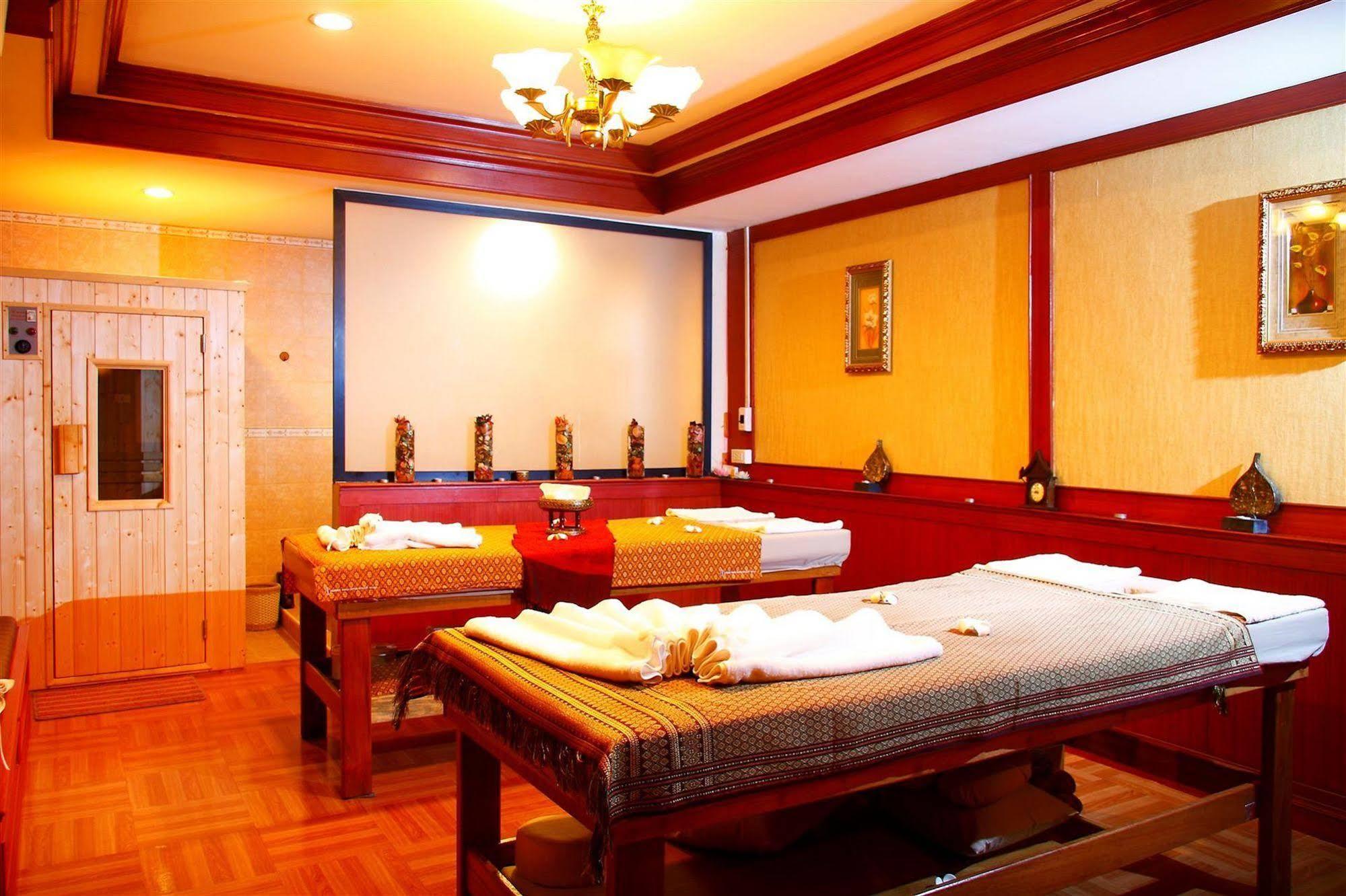Hotel Tara Lake