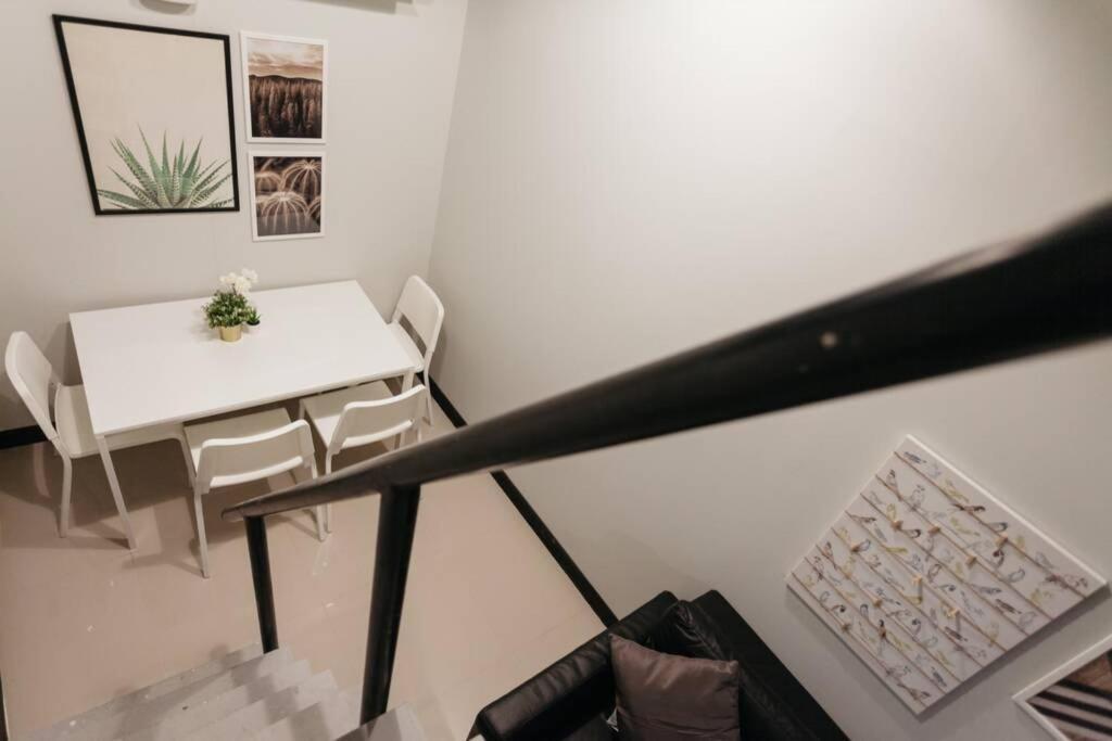 S1 Large Duplex Silom 3 Beds, Full Kitchen Wifi Pangsapuri *