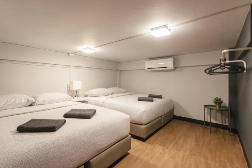 Pangsapuri S1 Large Duplex Silom 3 Beds, Full Kitchen Wifi Bangkok