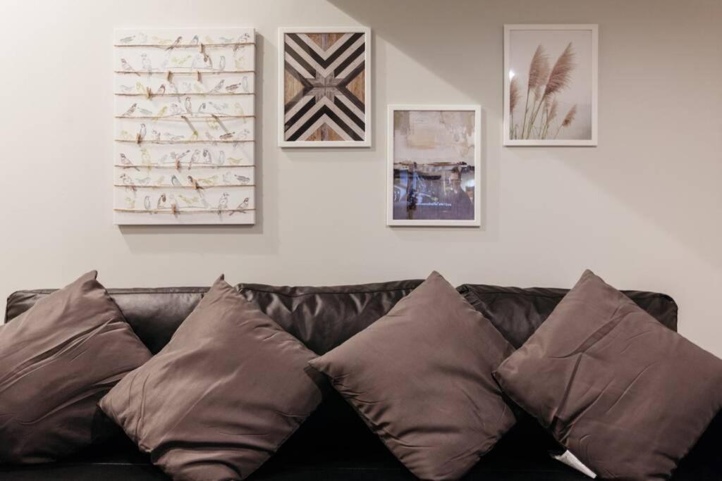 S1 Large Duplex Silom 3 Beds, Full Kitchen Wifi *