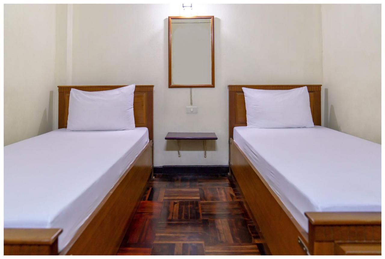 Mom Hostel *