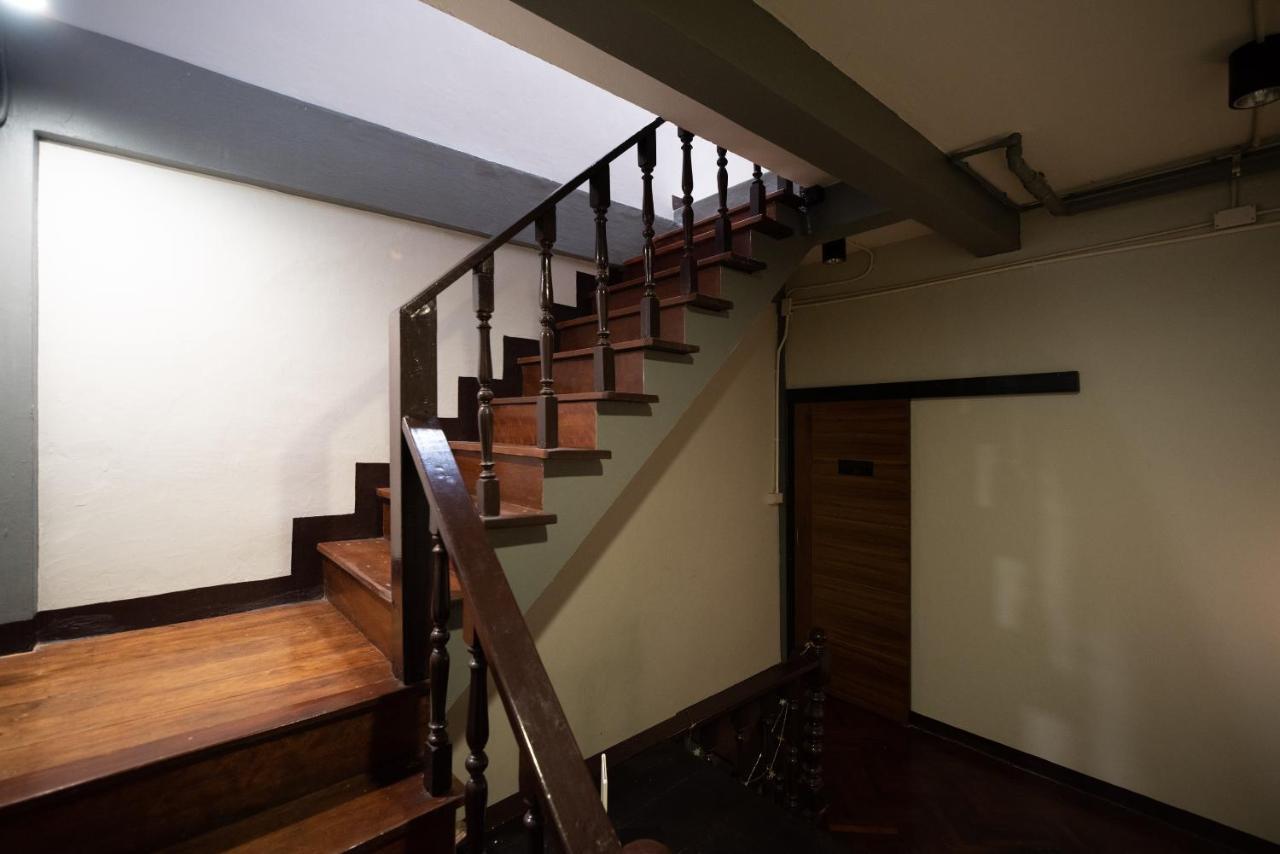 Hansa Khaosan Albergue *