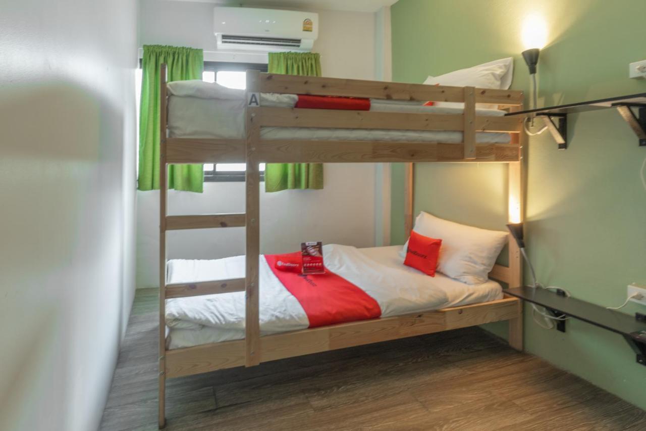 Folk Poshtel Silom Bed & Breakfast 2*