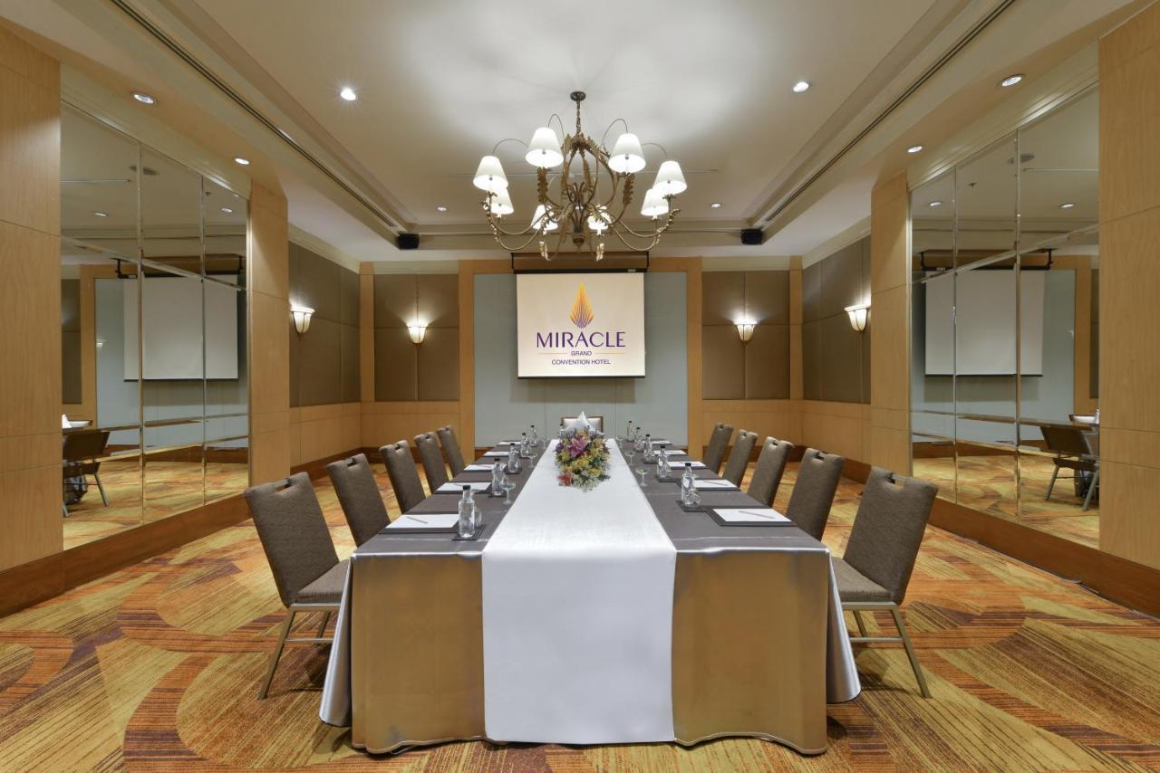 Hotel Miracle Grand Convention 4*