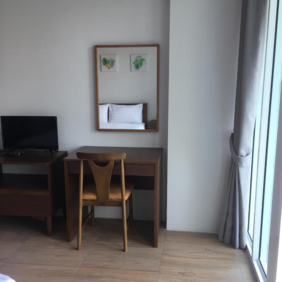 Apartemen Teak *