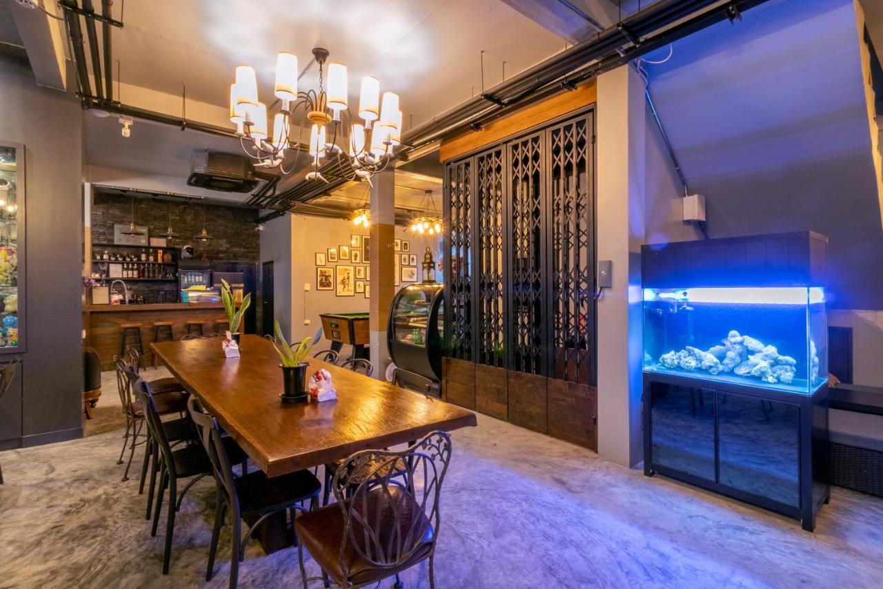 Castle Black Hostel Bangkok