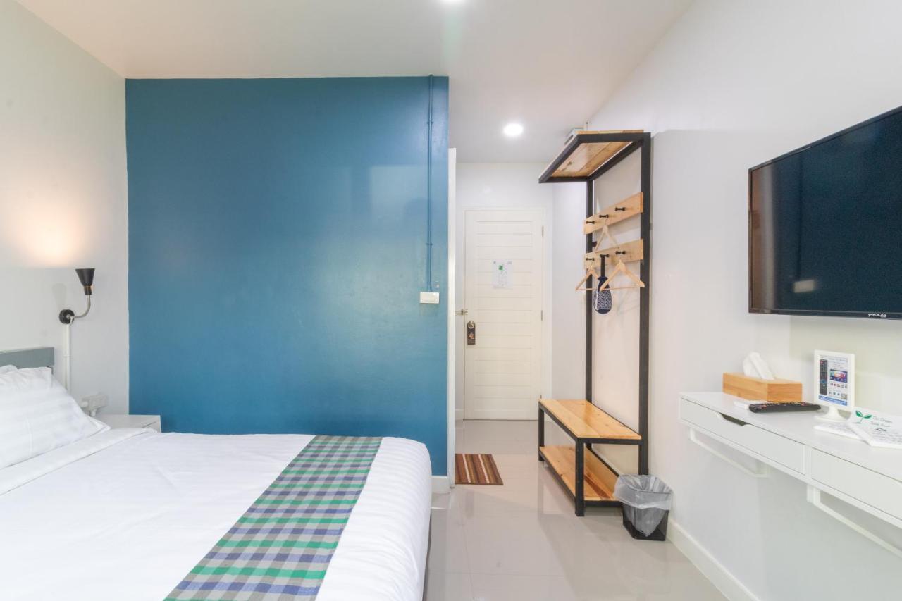 Every Surawong Hotel