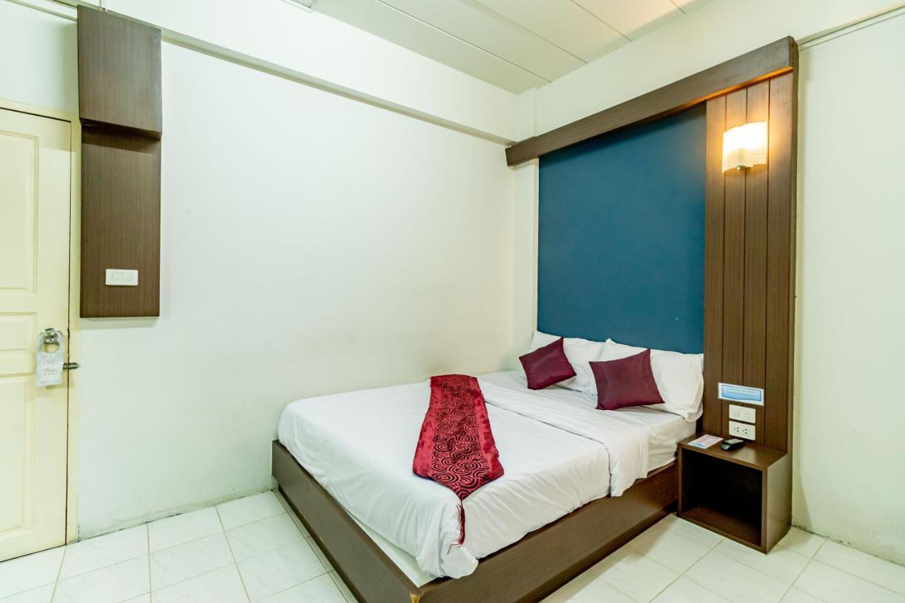 Riski Bangkok-noi - Wasit 3* Banguecoque