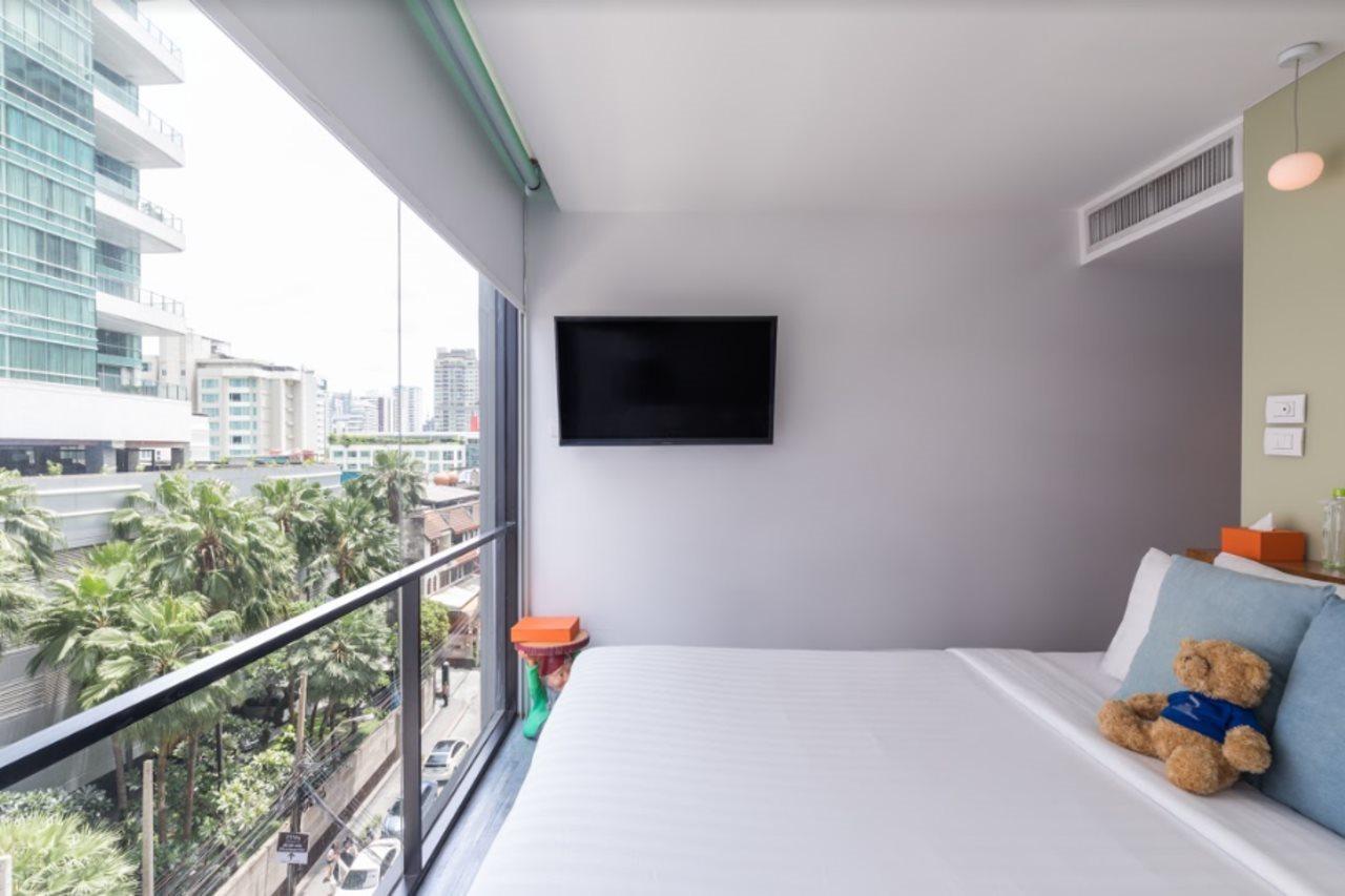 S Box Sukhumvit