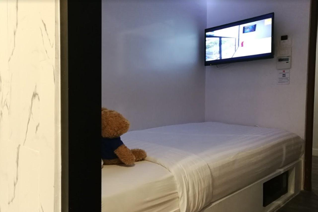 S Box Sukhumvit Hotel