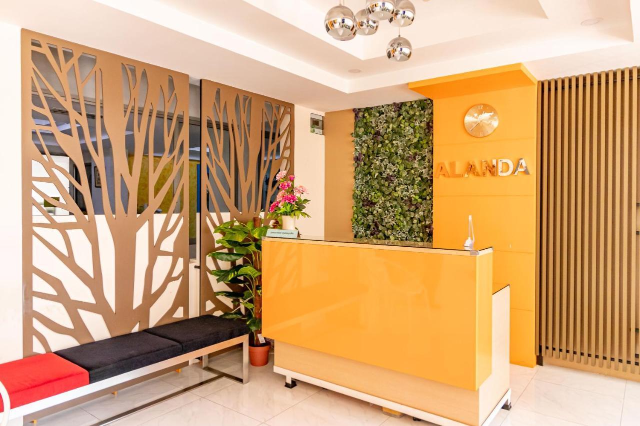 Alanda & 3* Bangkok