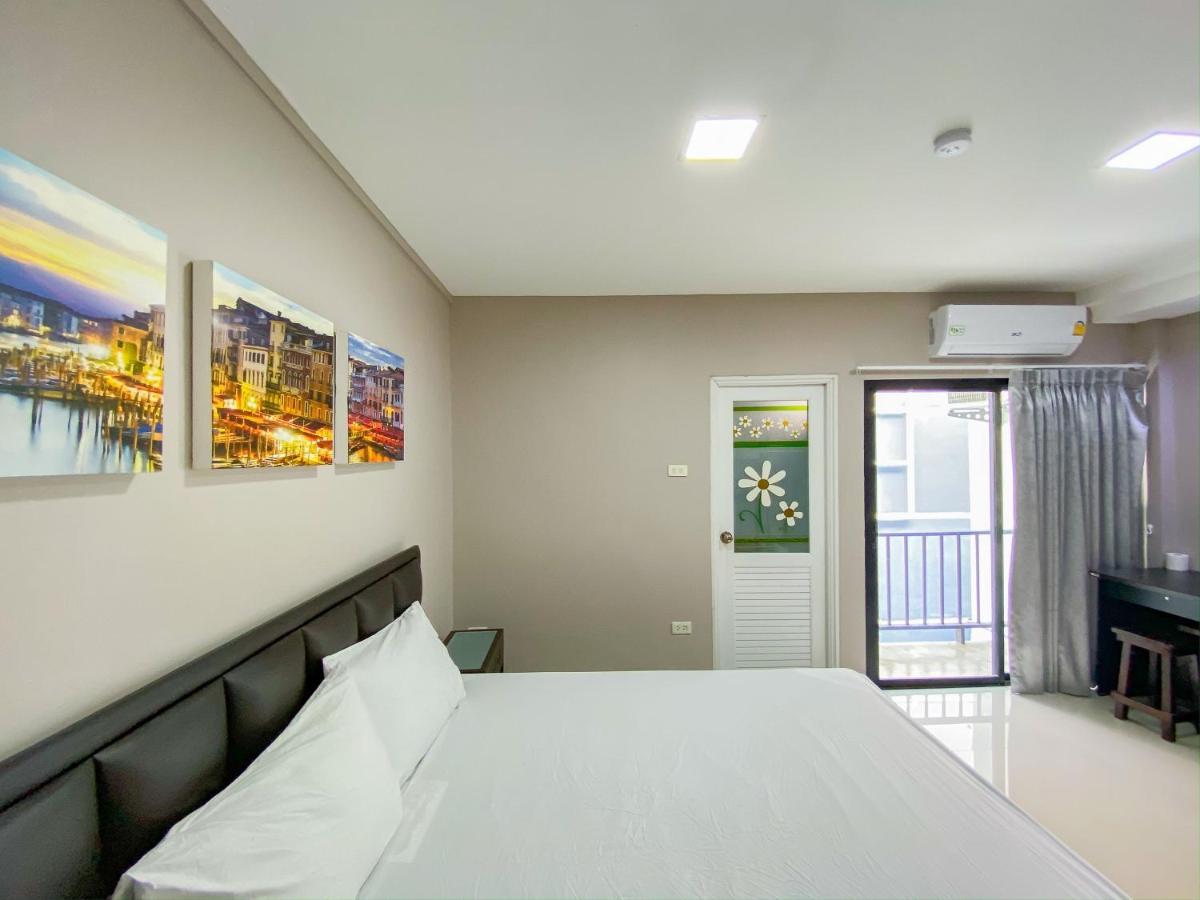 Delighted Hotel 3*